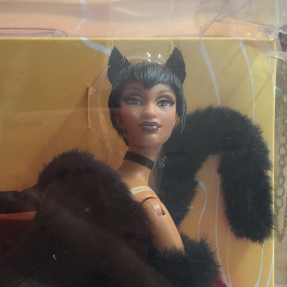 Lounge can you collection Barbie doll. - Picture 2 of 4